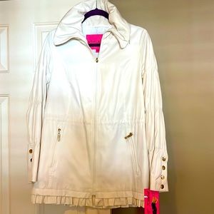Betsey Johnson rain slicker with zippered hood hidden in collar.  Size M.  NWT